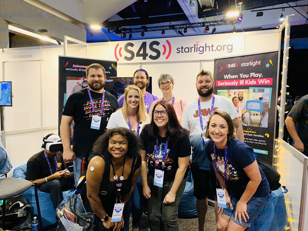 When @teambonein shows up at the booth, pictures are required 😍 #StreamForStarlight