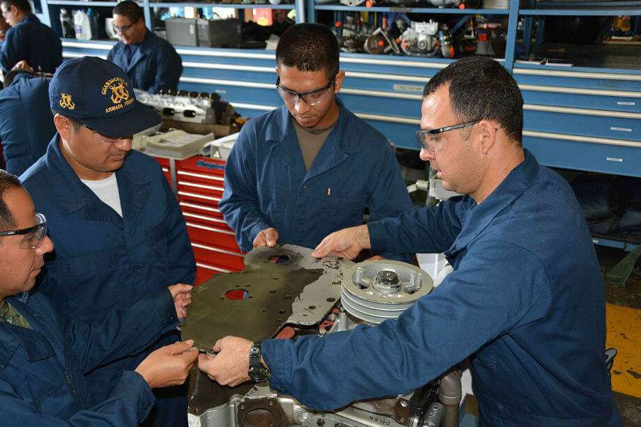 Check out how the American Diesel Training Centers (ADTC) is aiming to solve the diesel technician shortage and become the Midwest’s largest provider of technicians for diesel mechanic jobs on Diesel Tech Jobs!
🔧bit.ly/2nTR3Ov

#DieselMechanicJobs #DieselTechs