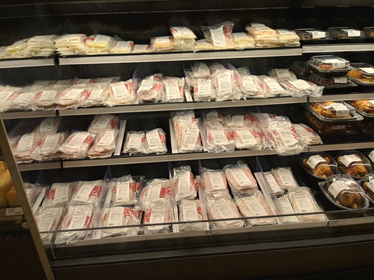 #T2046 ready for the weekend! #partytrayhooray #presliceyourlife #happyteam <a href="/MaggieThaden/">Maggie 🌻</a>