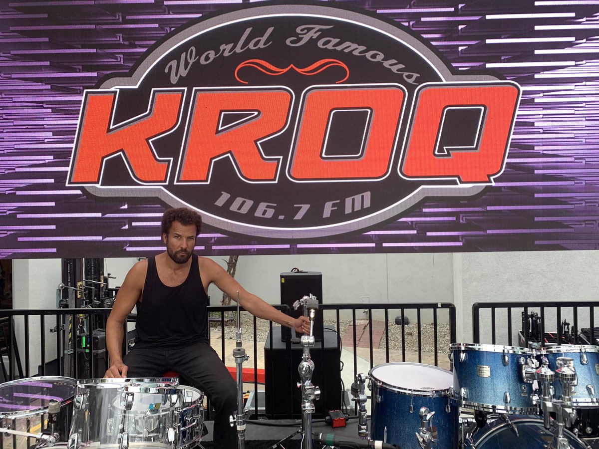 What’s happening? This is happening. We’re on at 8pm. <a href="/TedStryker/">Ted Stryker</a> <a href="/kroq/">The World Famous KROQ</a> @kroqKLEIN
