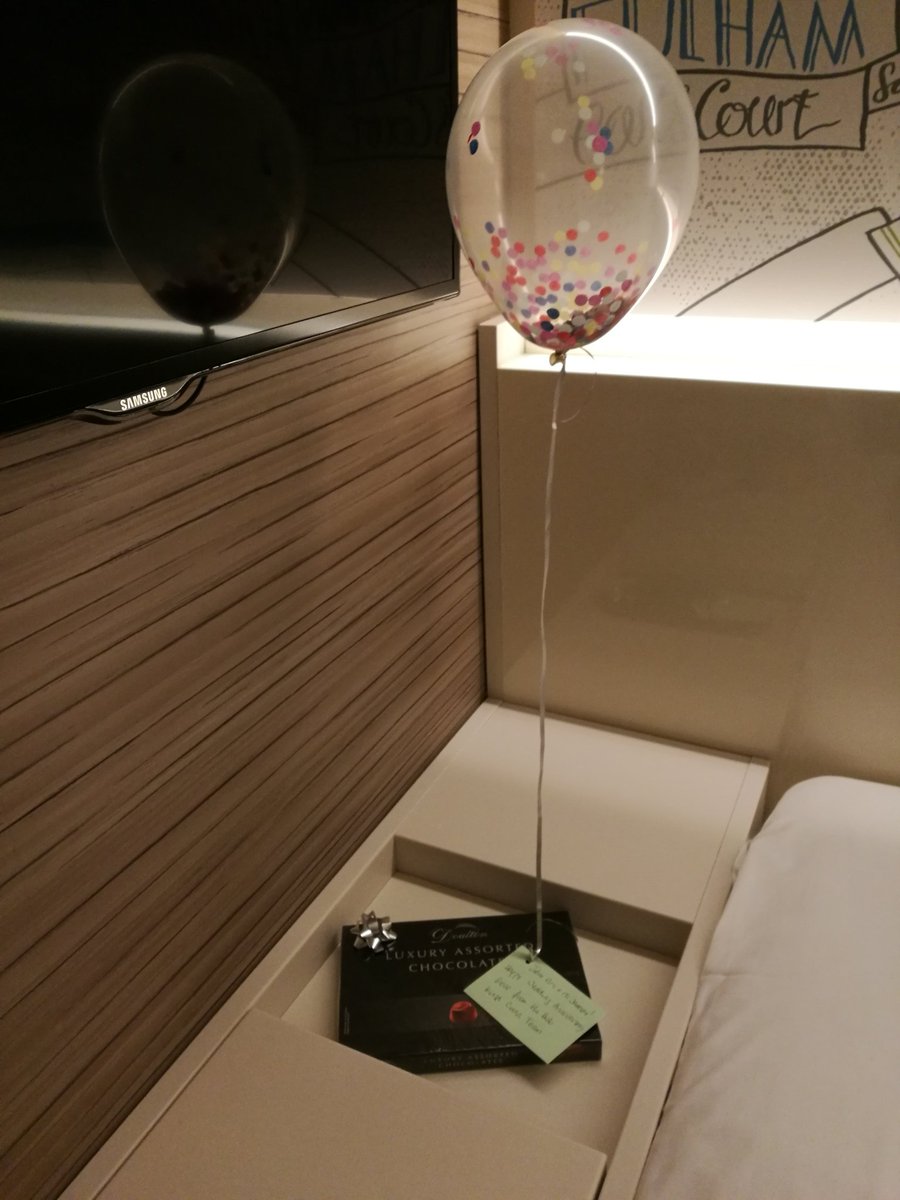 ling4a's tweet photo. Absolutely lovely wee touch. Thank you @premierinn #premierinnhub #anniversarycelebrations #nearlyawholeyear #firstyearmarried https://t.co/CMf2xH8J8J