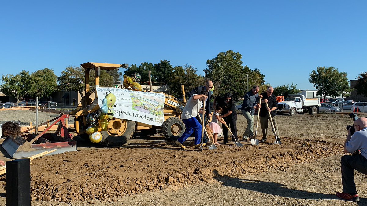 City leaders breaking ground! Congrats on the new space Z Specialty!