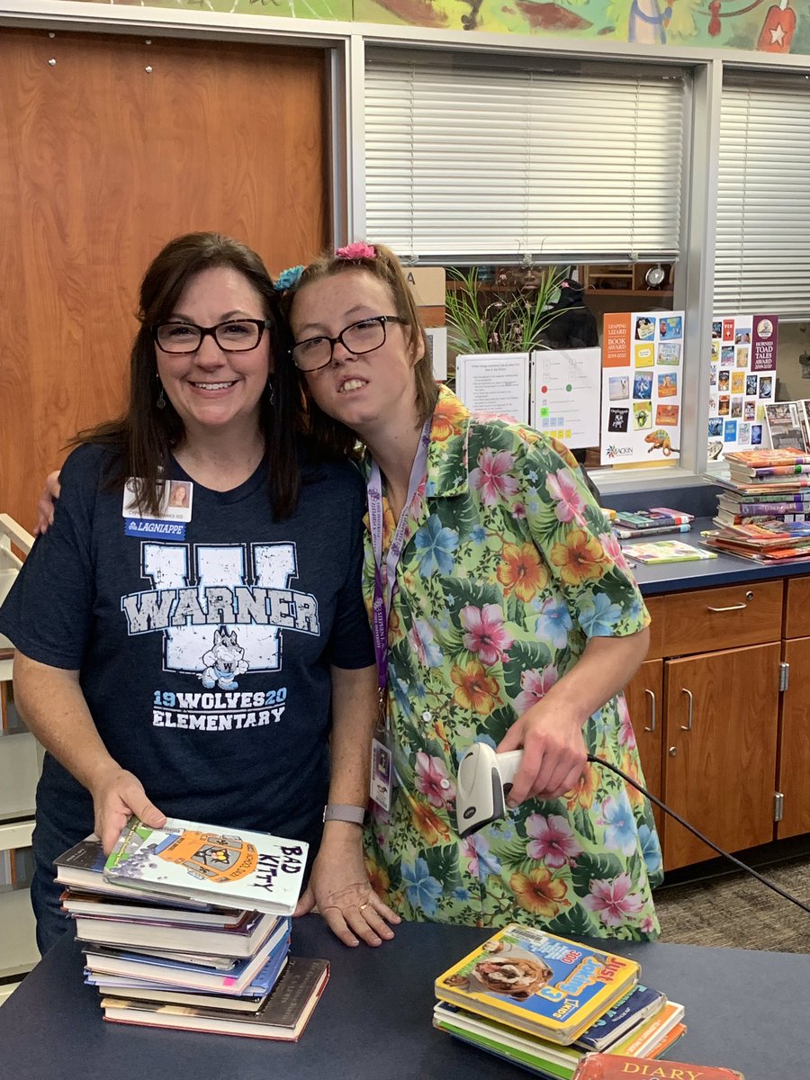 We had so much fun in the library today and I got to see a former Warner Wolf! Thanks for coming over to work! <a href="/CyRanchHS/">Cypress Ranch HS</a> <a href="/WarnerCFISD/">Warner Elementary</a>