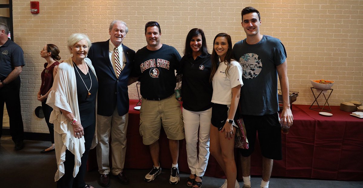 FSUPresThrasher's tweet photo. Great meeting all the folks on campus for #FSUFamilyWeekend! #GoNoles https://t.co/ERBBDr5PL3