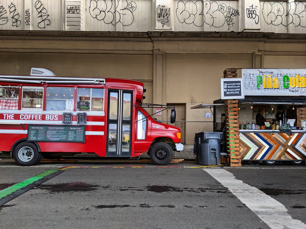 Here @snackfestpdx tonight till 10!! Come say hi and grab a affogato 🥰 
.
.
.
#affogato #thecoffeebusladies #snackfestpdx #PDX #morrison #seportland #coffee #portlandnightmarket #cityliquidators #thecoffeebus