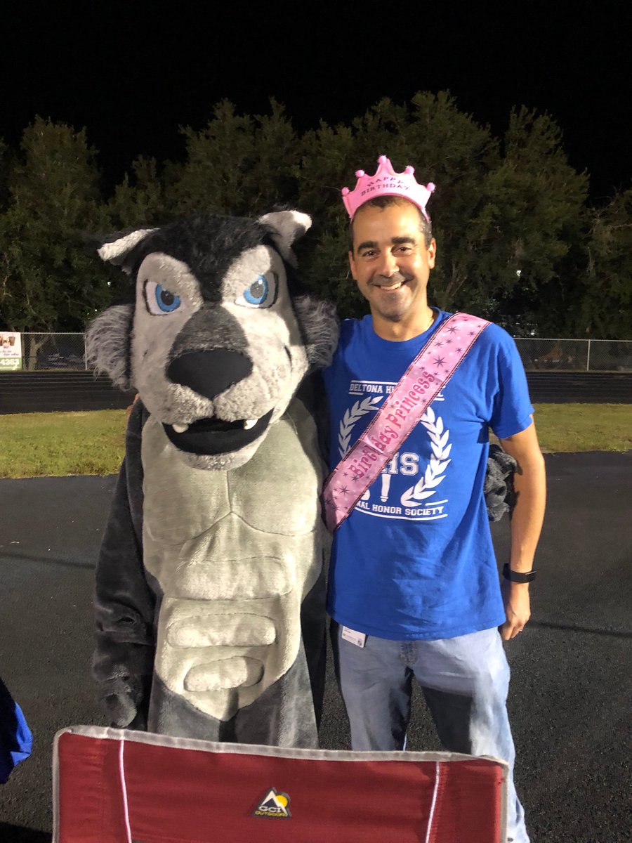 slchase_vcs's tweet photo. My hubby’s birthday is tomorrow. This is how his students wanted him to be celebrated! https://t.co/7zKinLpI9F