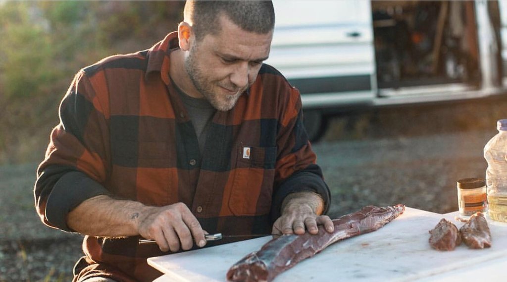 Messermeister's tweet image. This is @ChefAdamGlick you may know him from the television reality series #BelowDeckMed on @BravoTV 

He is using his folding chef's knife from our #AdventureChefCollection available on @kickstarter - it is the only set you need in your camp kitchen!  soo.nr/9DfY