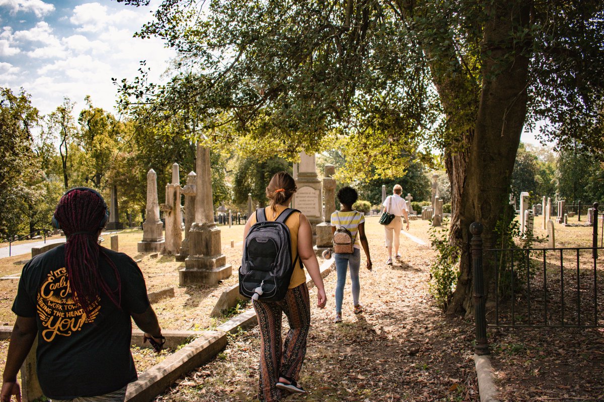 VCU_SLCE's tweet image. It was a perfect day at the Hollywood Cemetery on our Expedition RVA tour! #MakeItReal #RVA