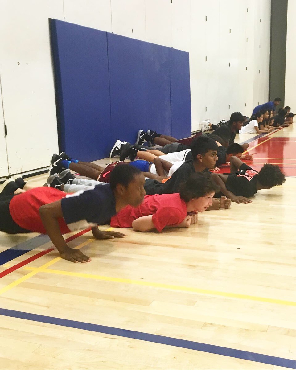 marywardsac's tweet photo. Dodge, duck, dip, dive, dodge! 🤾🏽‍♂️🤾🏻‍♀️ Big ups to the students on claiming the title of Ultimate Dodgers!!! Staff, we think it’s your turn to learn a lesson from the students 😏 https://t.co/C7GYkTLxRw