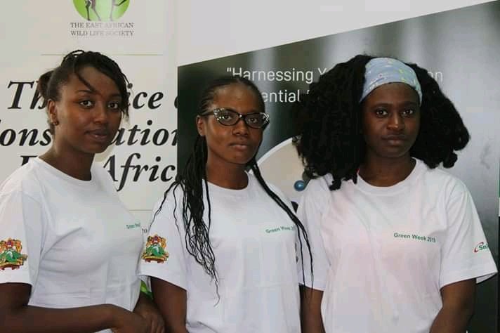 kunec250's tweet photo. #GreenWeek2019
Congratulations team Kiboko and Dubu for making making it to finals and beating 22 other  teams during #mazingirachallenge the teams will represent @kunec250 during #mazingirachallenge at national level
@mazingira2019 @KFWGofficial @SafaricomPLC @Manukipkemboi https://t.co/6ssnBFdaCK
