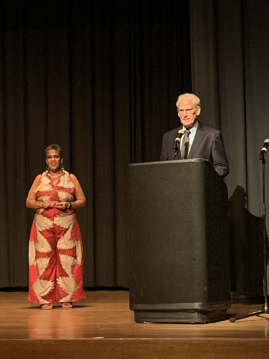 HMPRG's tweet photo. Thank you to our inspiring awardees for their commitment to challenging inequities in health & healthcare! @RushMedical @HAI_Kovler @ChiPublicHealth @AgeOptions @DePaulU @HHCfromtheheart @CBHA_NET #HMPRGAwards #HealthEquity https://t.co/hPlaxxn0rd