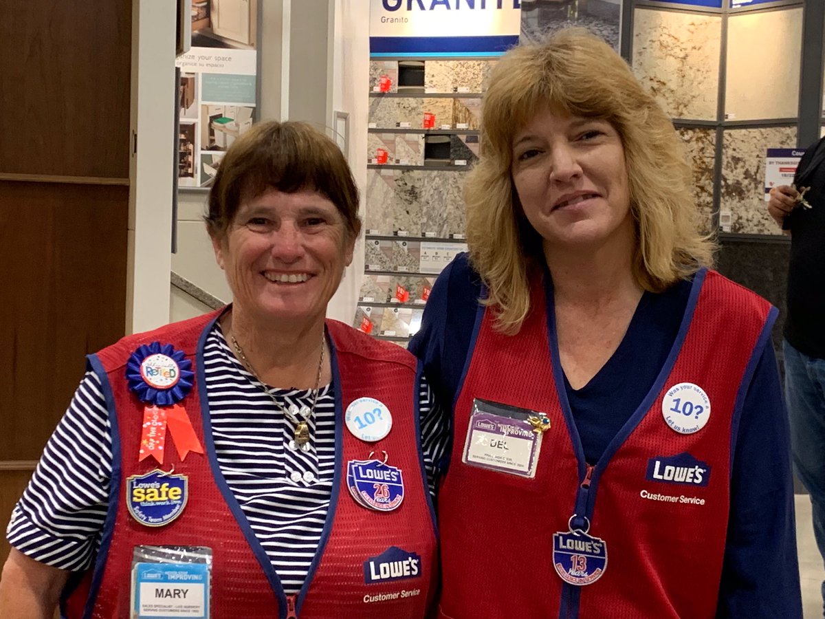 668Lowes's tweet photo. Today we celebrated two dear employees!  Mary, who retired after 26 years with Lowe’s, and Del who transferred to another Lowes after 14 years in Hendersonville! We’ll miss both of these ladies! #Lowes #Lowes668 #District862 #LowesRetirement https://t.co/NZE47sI6TU