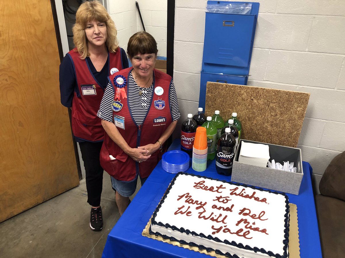 668Lowes's tweet photo. Today we celebrated two dear employees!  Mary, who retired after 26 years with Lowe’s, and Del who transferred to another Lowes after 14 years in Hendersonville! We’ll miss both of these ladies! #Lowes #Lowes668 #District862 #LowesRetirement https://t.co/NZE47sI6TU