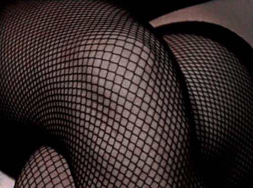 ⠀

she can feel magic all around her. her father showed her. he taught her. understanding the true nature of magic, it’s limitations. its capabilities. and the dangers it’s tied to. 

ZATANNA ZATARA.       MATURE
CONTENT. DETECTIVE COMICS. 
⠀