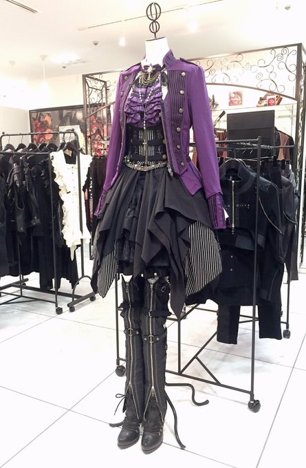お中元 新品 OZZ ONESTE OZZON原宿店店員さんの黒色紫色コーディネート