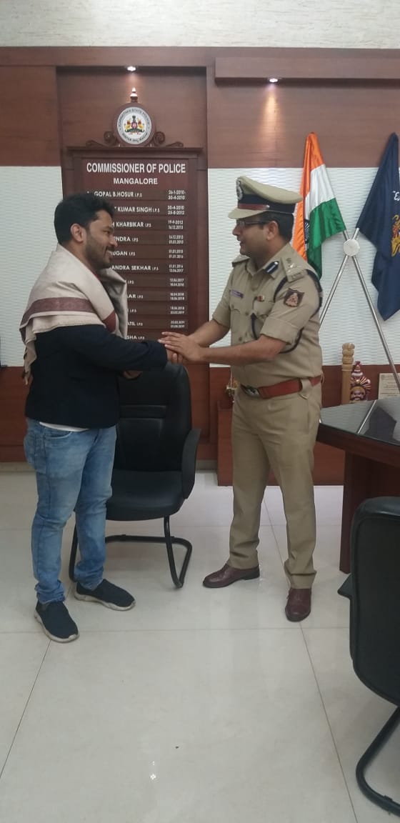 compolmlr's tweet photo. “Pradeep bagged2gold medals in Canada recently. Today, I have felicitated Pradeep for his achievements. Pradeep is an inspiration for youth, who strive to achieve success in their life. It is unfortunate that many youth without rolemodels loose focus in life.. #Rolemodel https://t.co/rWzoq51v0Z