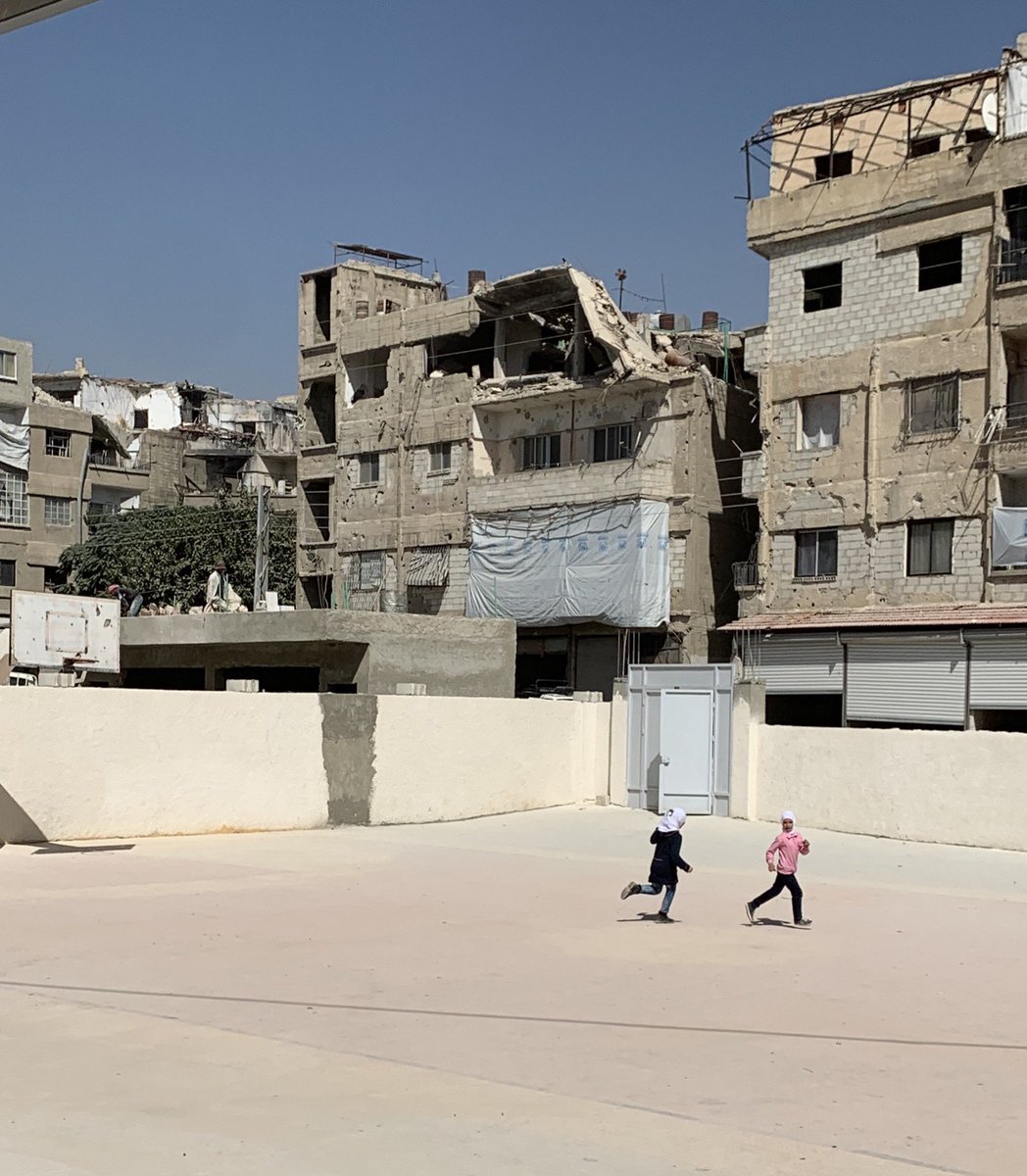 School providing a safe space and also hope for the future for the hard-hit children of Eastern Ghouta. Excellent and difficult work by our partner @nrc in #Syria. Tough to see the inmense destruction. @NorwayMFA @lid_ball @NRC_MiddleEast #NorwayHumStrategy