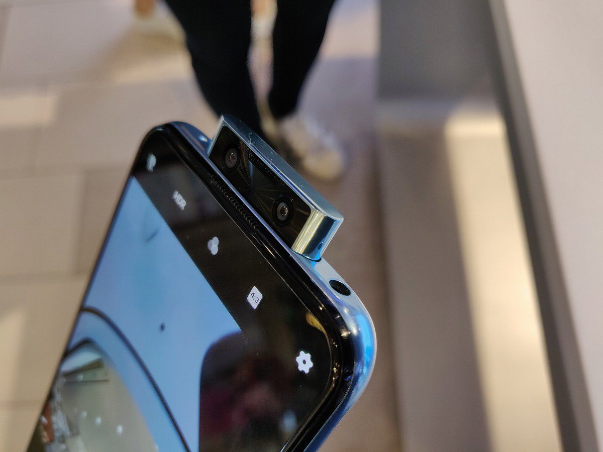 Phablet Jp ファブレットjp Vivo V17 Pro 約4 6万円 タイバーツ 世界初 のデュアルポップアップセルフィーカメラ搭載 リアカメラも4眼カメラ T Co H7l57tdmpv