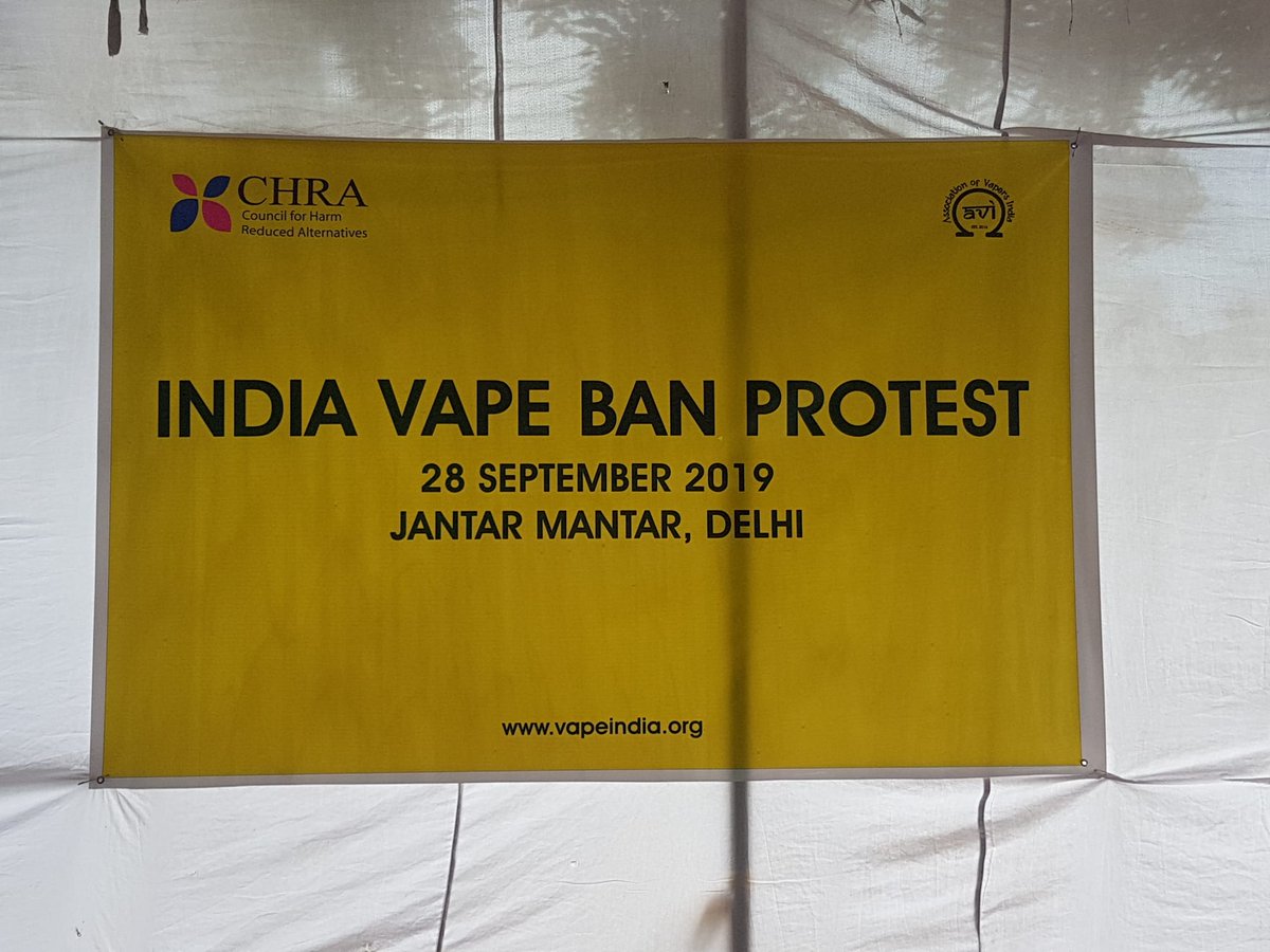 vapeindia's tweet photo. Join us at #JantarMantar Delhi where we unite to raise our voices for our right to #HarmReduction. 

We demand to #RollBackEcigBan @nsitharaman @MoHFW_INDIA @drharshvardhan @narendramodi 

#NoVapeBan https://t.co/VEBt9ykxx0