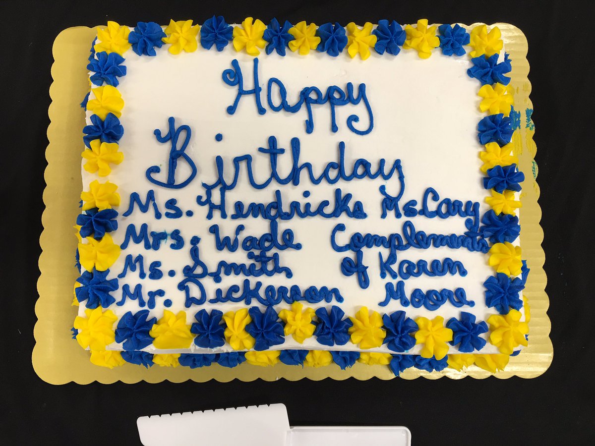 APSBeecher's tweet image. Today we celebrated our upcoming #OctoberBees Thank you @HoraceMann and @KarenMooreAGY for the Lunch and Cake!