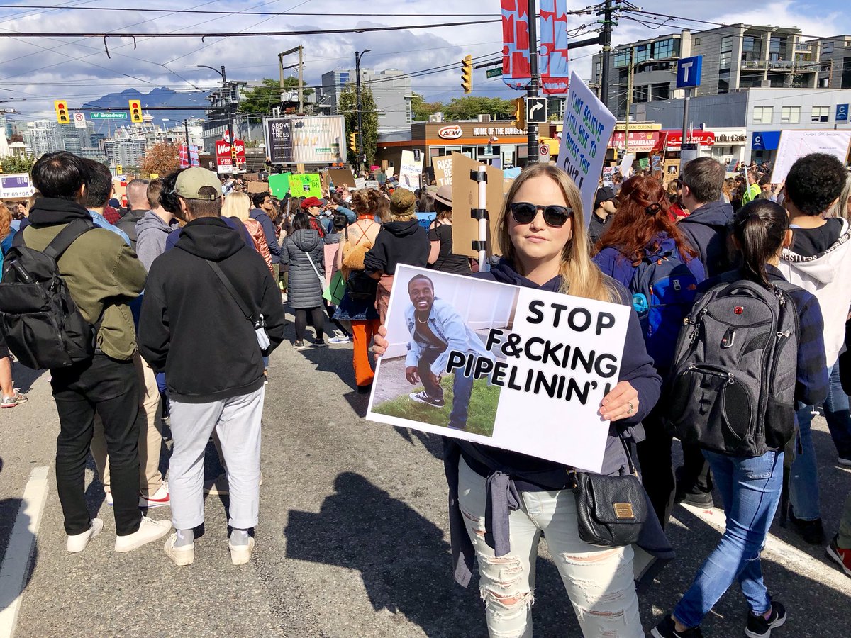nataliepayer's tweet photo. My message for @JustinTrudeau and the @liberal_party 🛑 ✋
#ClimateStrike #ClimateStrikeVancouver #climatestrikecanada #stopkindermorgan #ClimateJusticeNow https://t.co/op3DAUE5ri
