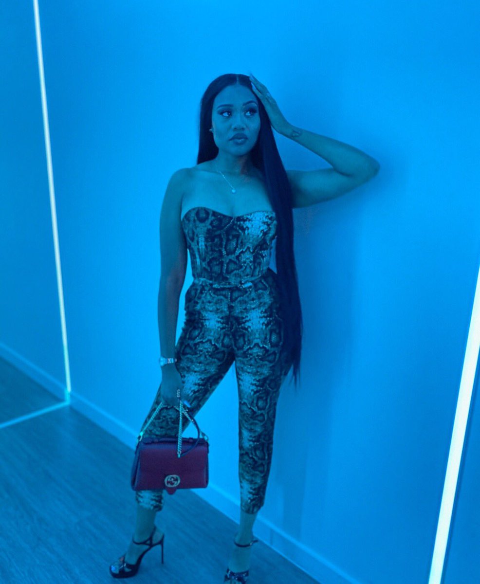 Mrs. B Hawkins tweet media