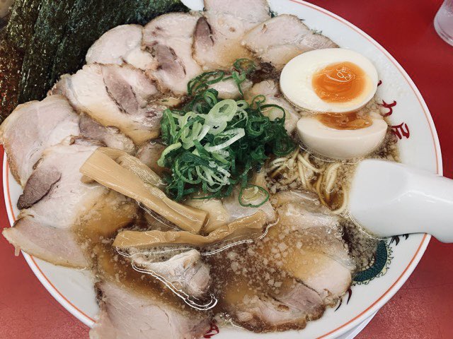 食べ終えて出たら行列でした。タイミングよかった。 