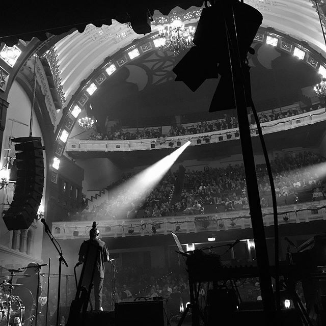 "Thank you ("murakoze" ) Glen Hansard for bringing the light-- and us-- to the west coast of America!" #songwriter#singersongwriter#indie#indiemusic#folk#folkmusic#indiefolk#indierock#Rwanda#world#worldmusic#Africa#Africanmusic#antirecords#instamusic#lis… ift.tt/2mtAnwQ