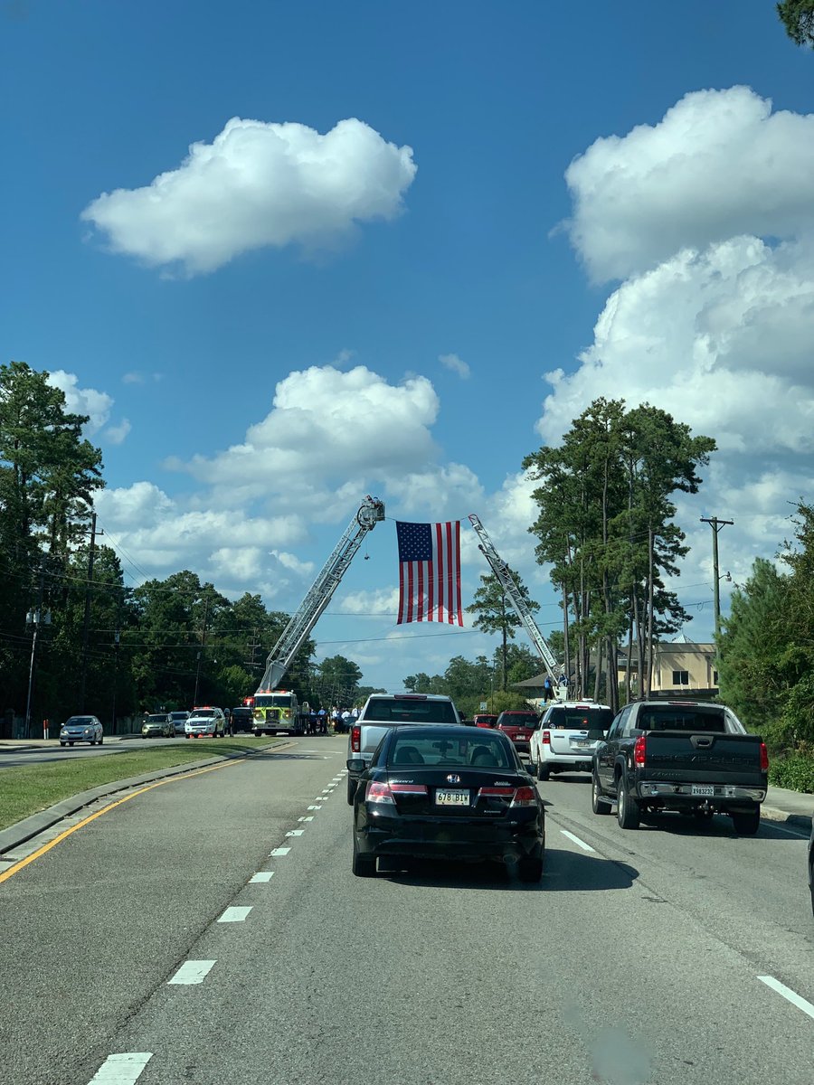 UWSELA_CEO's tweet photo. Rest in Peace Captain Liberto! ๐ข๐ #MandevilleStrong #BackTheBlue https://t.co/TveB5IzDbM