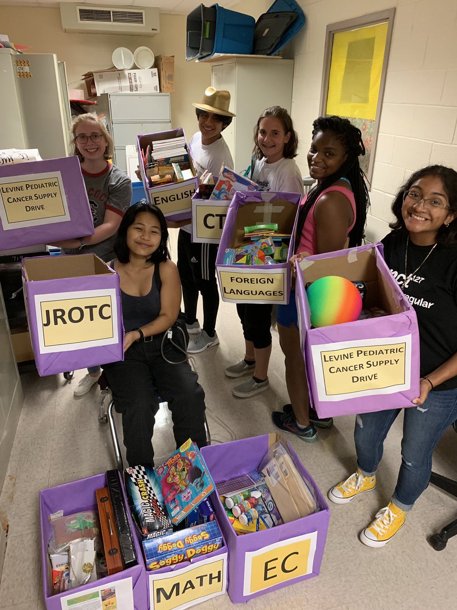 ButlerHSDT's tweet image. D.R.E.A.M. Team would like to thank everyone for donating to our pediatric cancer supply drive! we collected over 100 items for children who are currently in the hospital suffering from life threatening illnesses. Thanks bulldogs!