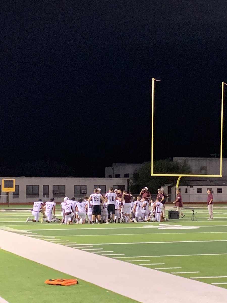 LHSpiratesCheer's tweet photo. And that’s a Pirate win! Great job London! Score: 9-14 https://t.co/vE9p5Ju2Qv