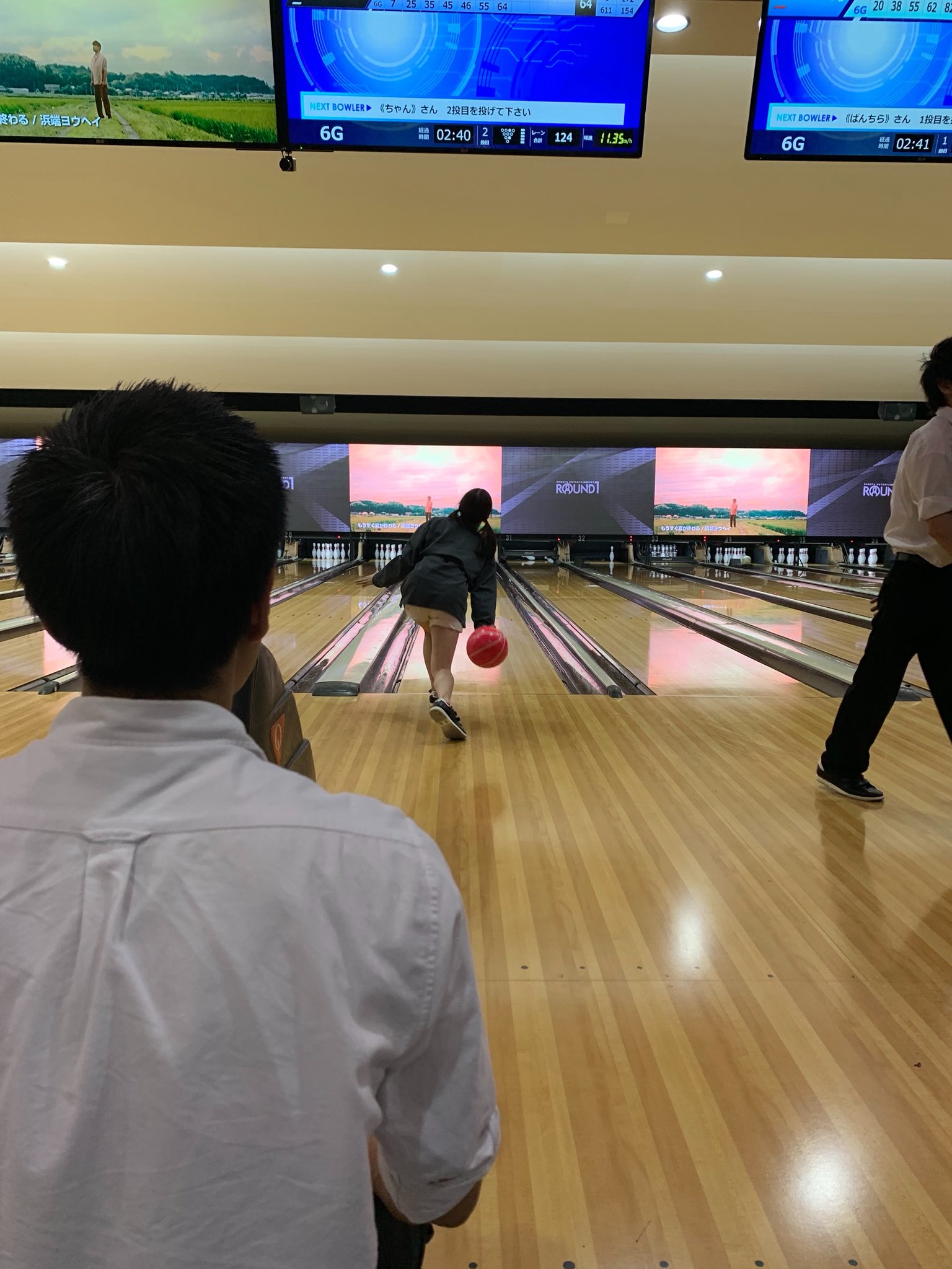 ボーリング  パンチラ 