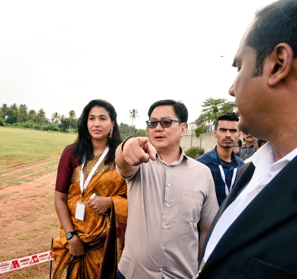 KirenRijiju's tweet photo. Visited Anju Bobby Sports Foundation at Bangaluru where a centre of excellence Sports Academy especially for the Athletics will be established. Anju Bobby remains the first and the only Indian to win medal in World Athletics Championship till date. https://t.co/mTfAGoCnlf