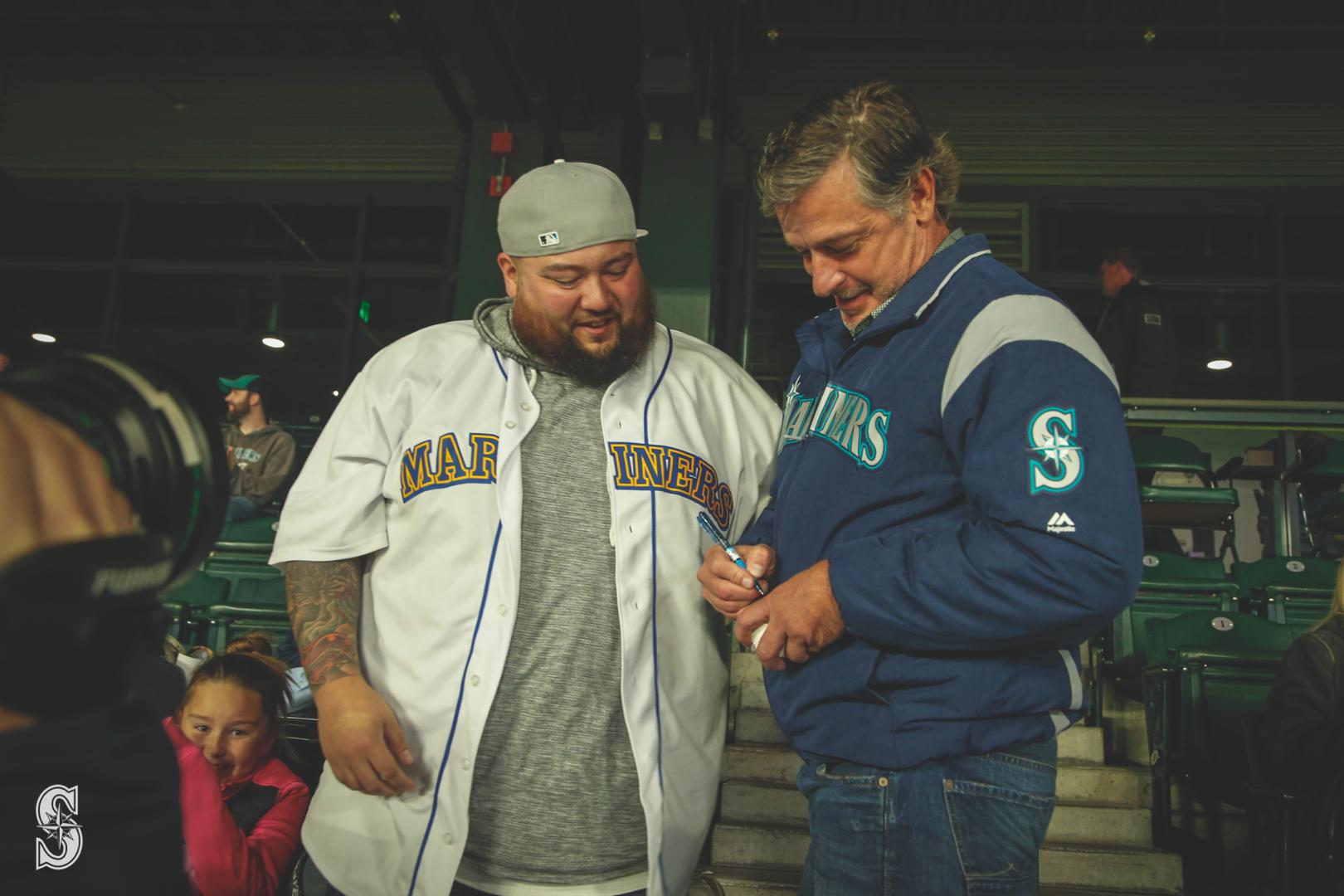 Seattle Mariners on Twitter "Winning a signed ball on Fan Appreciation