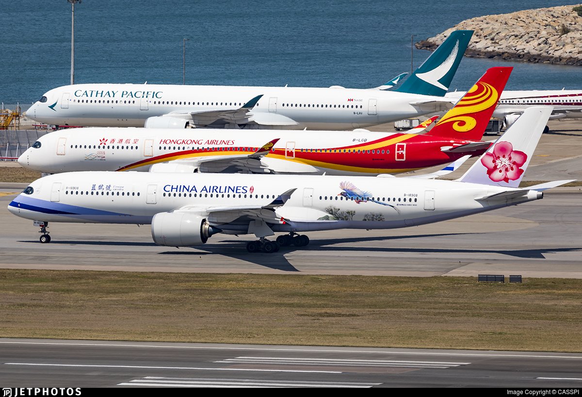 JetPhotos tweet media