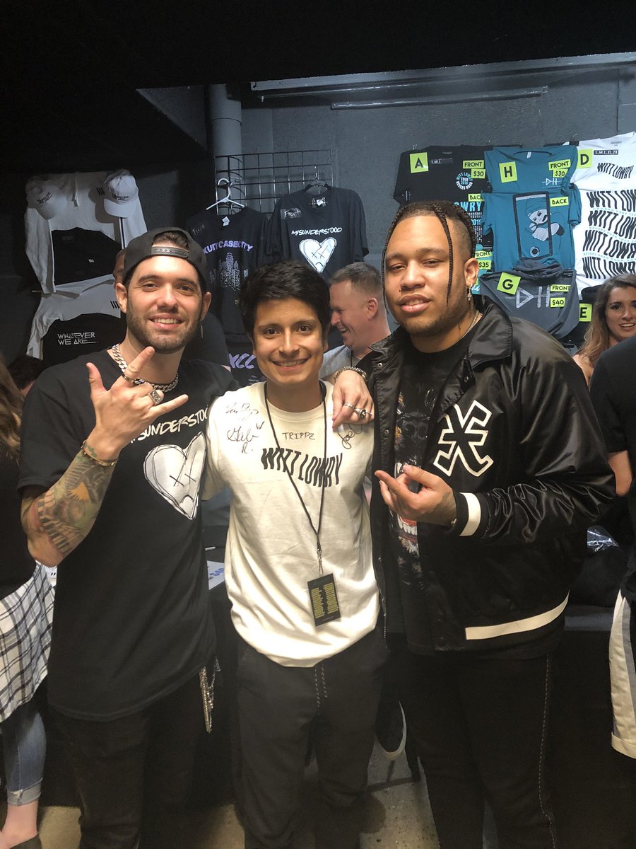 iSatisfied_'s tweet photo. Thank you all for the greatest night of my life @itswwamusic @xuitcasecity @WittLowry @sectionlive 💪🏾♥️🌲 https://t.co/tYOcAYR6Rp