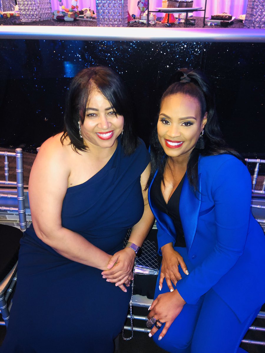 EquityTrinity's tweet image. Eastside Community Network Extravaganza.
A. Time. 
Caught up with great people. Got out on the dance floor. Got off before my feet swelled. Good food. Good times. 
Life is good.