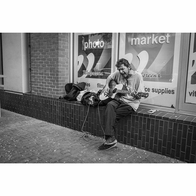 dk_images's tweet photo. “Jammin’” Downtown San Antonio, Texas #streetphotography  #streetphotographybnw #streetphotographynow #streetphotographybw #streetphotographyintheworld #bnw #bnwphotography #bnwmood #bnwlife #bnwsouls #bnwphoto #bnwcaptures #bnwmaster #bnwphotos #bnwsoci… https://t.co/rFDppogl9R https://t.co/Q8tcgLWvjb