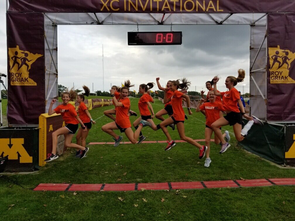 valleygirlsxc's tweet photo. Griak Weekend! https://t.co/PopLZIgDMj
