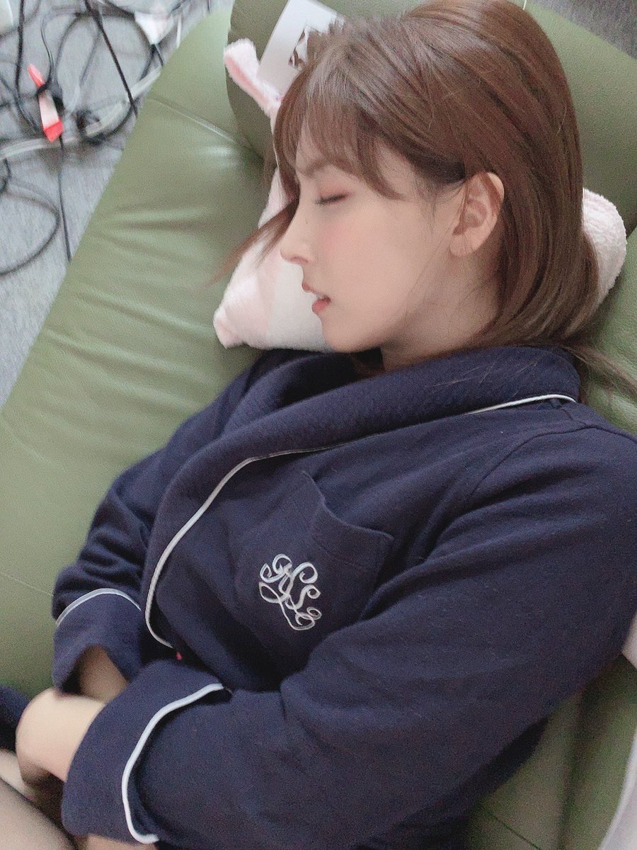 krr8mkny's tweet photo. 三上悠亜ちゃんの鼻😭💗！！！
寝顔ばかり集める変態。(笑) https://t.co/tvMxOMd9zT