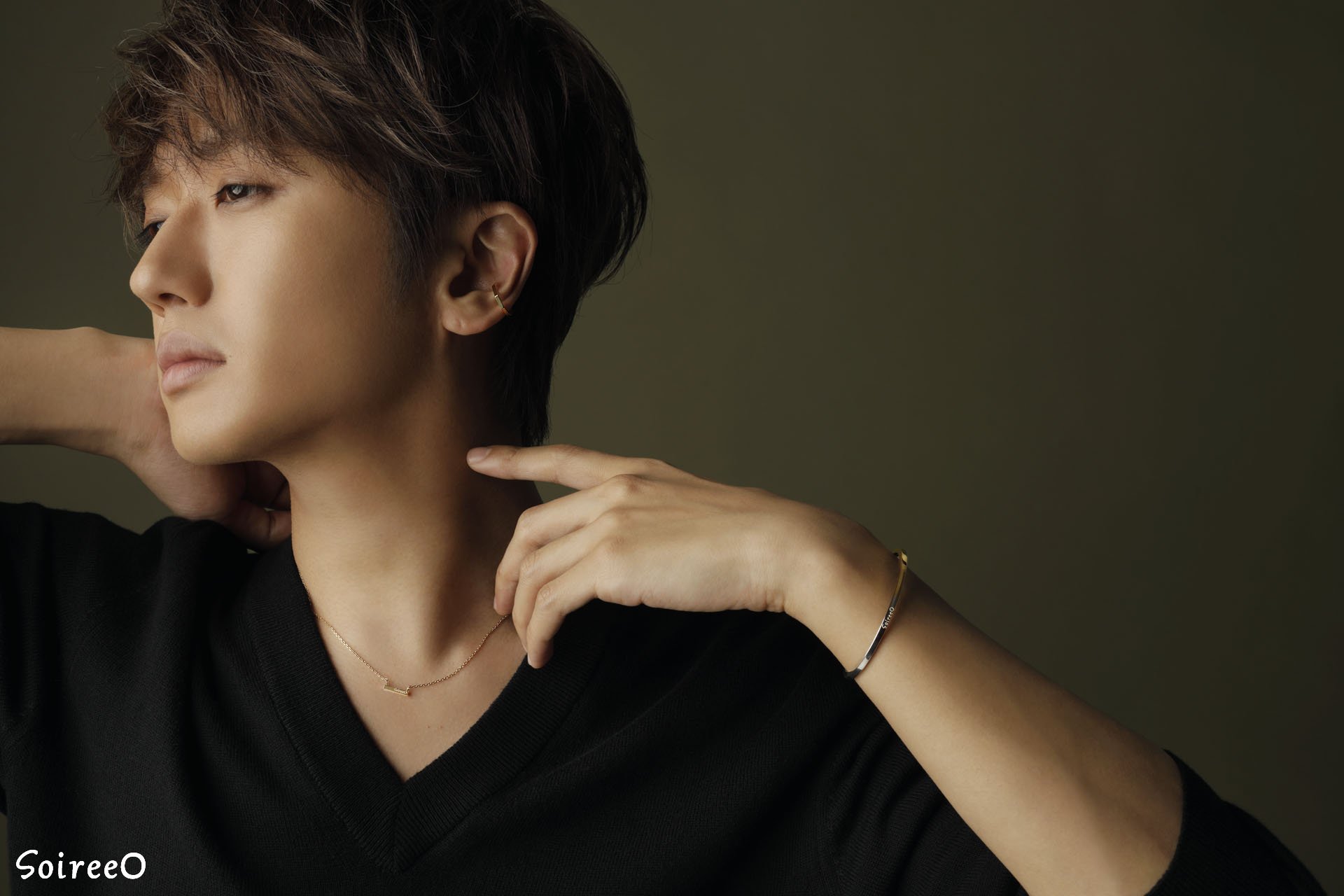 aparty Lovers Nissy Soireeo メタリック K10 ハーフイヤーカフ 11 000 214 500 ピアスホールが無くても着用できる ハーフタイプのイヤーカフ 八角形のフォルムが耳元をスタイリッシュに T Co Rv3gthdhyz T