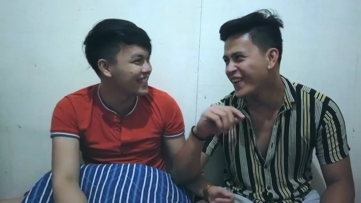 BelleEstrella2's tweet photo. waaahaaaha ayaw mo pag dali kay dili pa daw cla ready ilad n pod ta aning #GLESPER  ay😂😂😂😂 sweet lagi pero walay cla😂😂😂 maghintay kau ng 6month paasa kaau oh😂😂😂 @amorin_jasper @glestergcapuno 
@MananapSquad payters sa live chat thank u sa shout out IDOL'S https://t.co/cWQQ8ZhJzz
