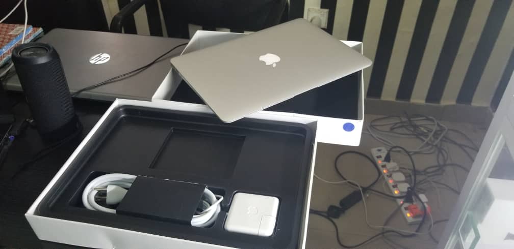 DreamGadgetsNG's tweet photo. We specialize in gadget scouting, bringing you the best gadgets at the best prices with exclusive access to wholesaler's price even at retail volume.

Address: 1st floor, 1, Hussey Plaza, beside Delta Kitchen, opposite Yabatech, by WAEC Bus Stop, Yaba, Lagos State.
📱 07052148292 https://t.co/v6qTnzKuz1