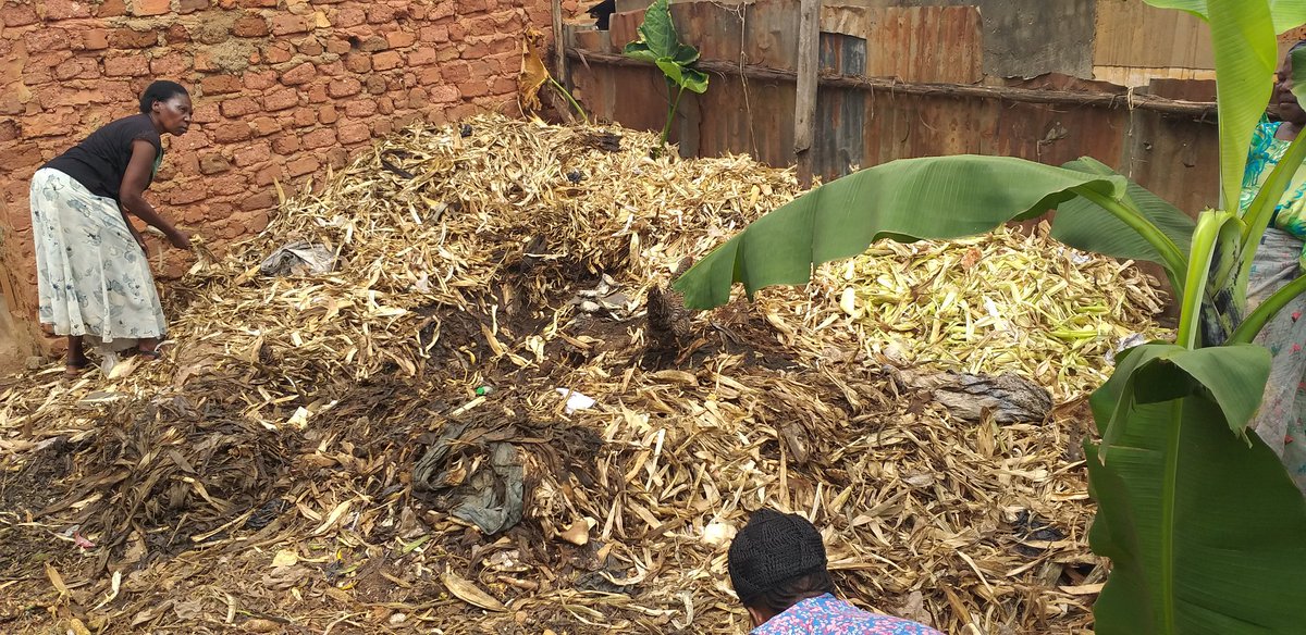 UrbanActionLab's tweet photo. #TurningWastesToEnergy-Alternative ways of integrating the urban poor into the urban economy.#EnergyBriquettes @UrbanActionLab @urban_know @ACTogetherUG #LUCHACOS, #KALOCODE https://t.co/5zd4Do1y4X
