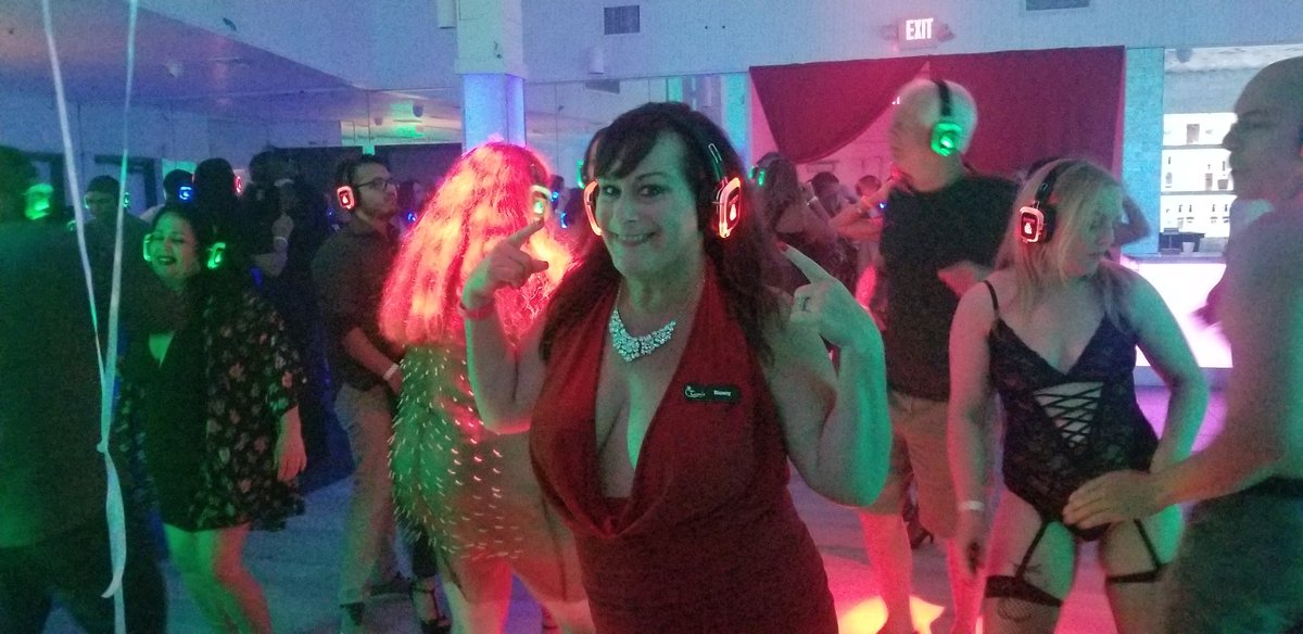Tomstrips's tweet photo. At the silent disco at @SecretsHideaway tonight! Book with Tom's Trips for our 2020 event at #secretsfl
https://t.co/F8nkb2vIPr
#tomandbunny #adulttravel #sexpositive #sexy #lifestyle #travel #nudist #naked #hedonism #jamaica #desire #podcast #nonmonogomy #sex https://t.co/Dgl4NGHnib
