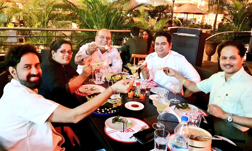 ChefVikasSeth's tweet photo. Chef's Night Out at @Sanchezblore @srirachablr with Eminent Chefs @ChefAbhijitSaha @chefbhatia @AKSHRAJJODHA @chef_nishant Chef Tarun & Akshay as we welcomed @madabtfood to Bengaluru's weekend! #esquites #ceviche #dumpling #day #dimsums #margaritas #fridaynight #chefconnect https://t.co/g25joF8vLV