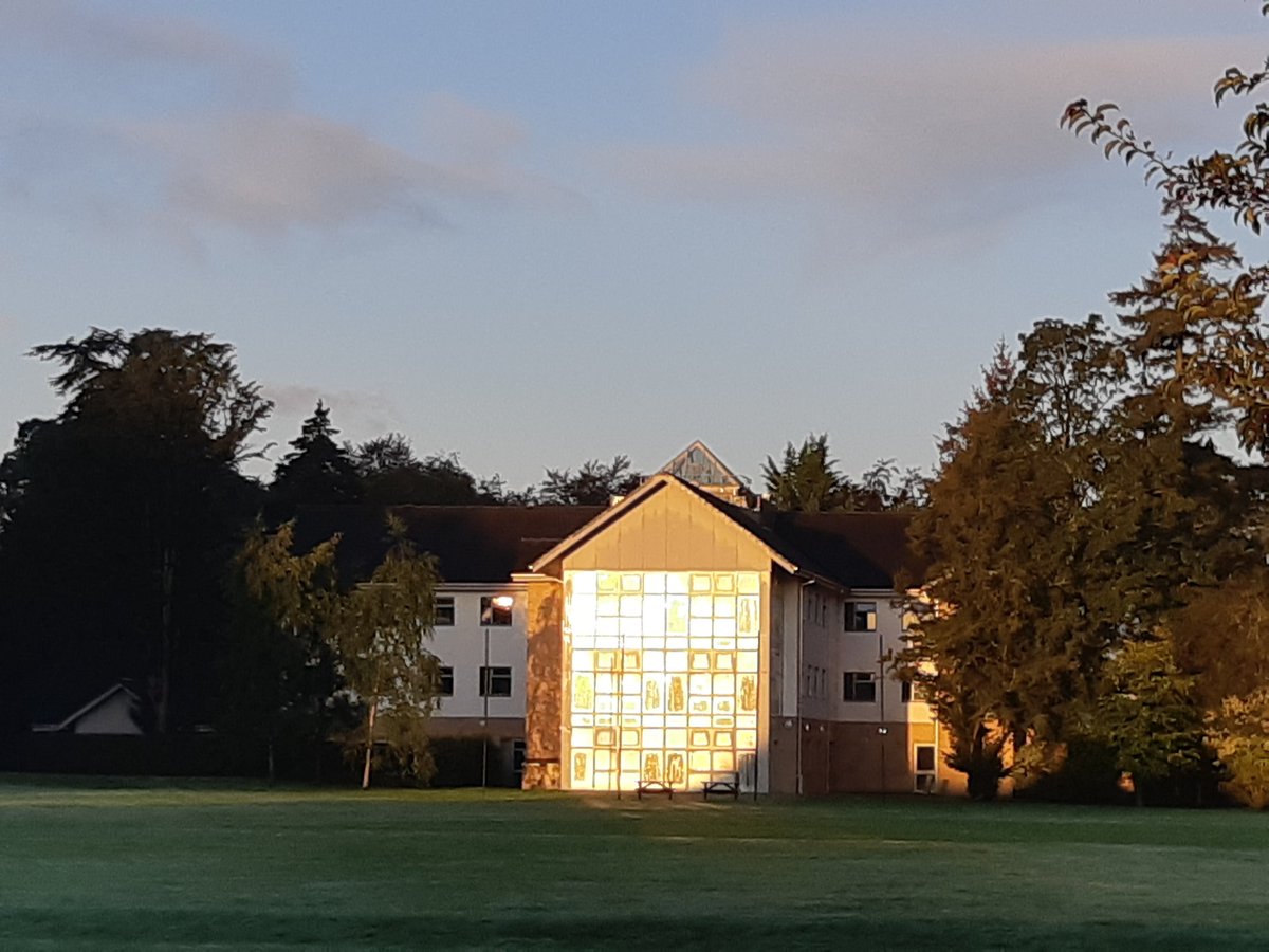 djbecosse's tweet photo. Glorious start to another day of #StretchAndChallenge #GrowthThroughLearning #TravellingTogether @StrathallanSch @strath_sport @strath_music #TheFourQuadrants @SCISschools @BSAboarding #natnalBoardingDay  @HMC_Org https://t.co/b8vPuIFNmQ