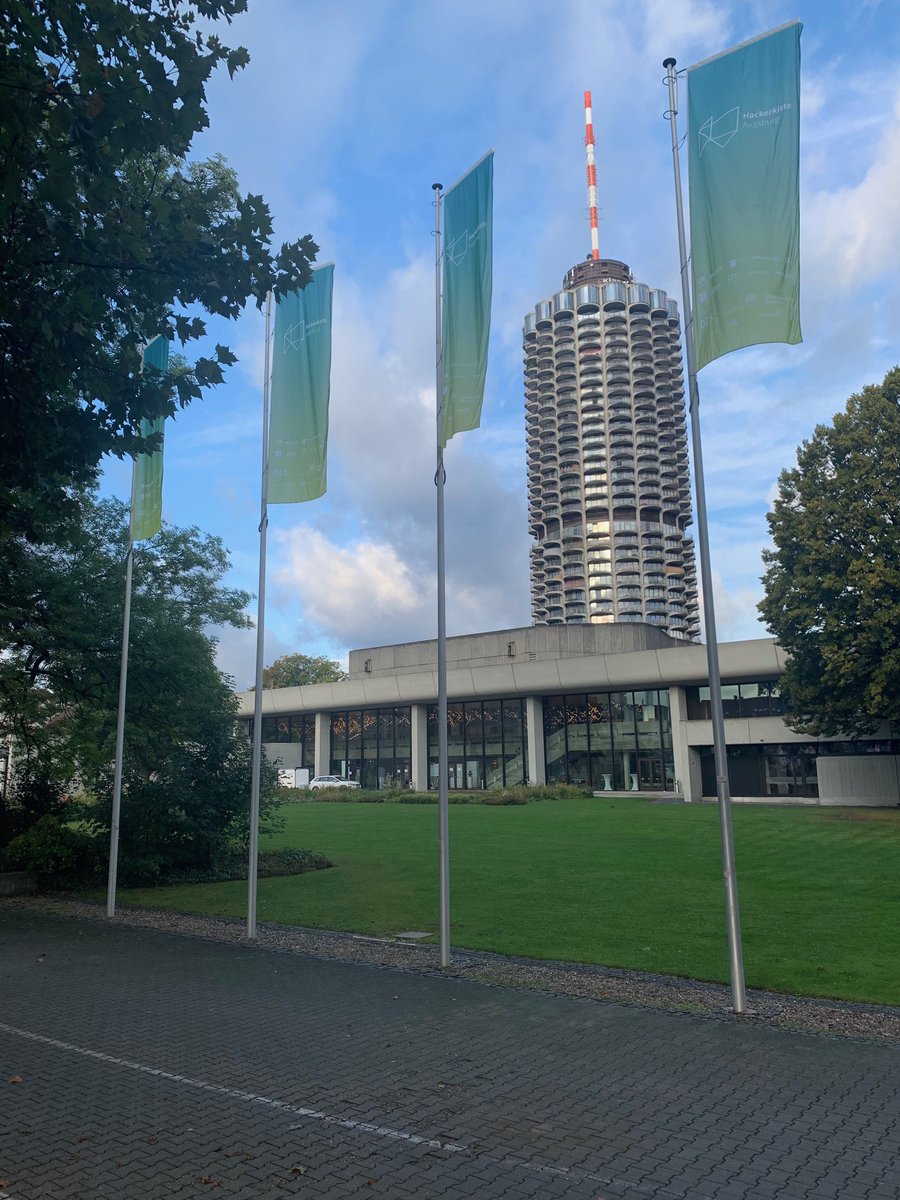 StartUpAugsburg's tweet photo. Guten Morgen #Augsburg! Tag 2 der ⁦@hackerkiste⁩ ... steht an! Heute laufen die #Hackaton und #Barcamp Sessions. Der #Maiskolben wird heute umgarnt von der #Hackerkiste. ⁦@dzschwaben⁩ ⁦@aitiRaum⁩ ⁦@webandwine⁩ ⁦@HS_Augsburg⁩ ⁦@uni__augsburg⁩ https://t.co/AwwDIOlIE6