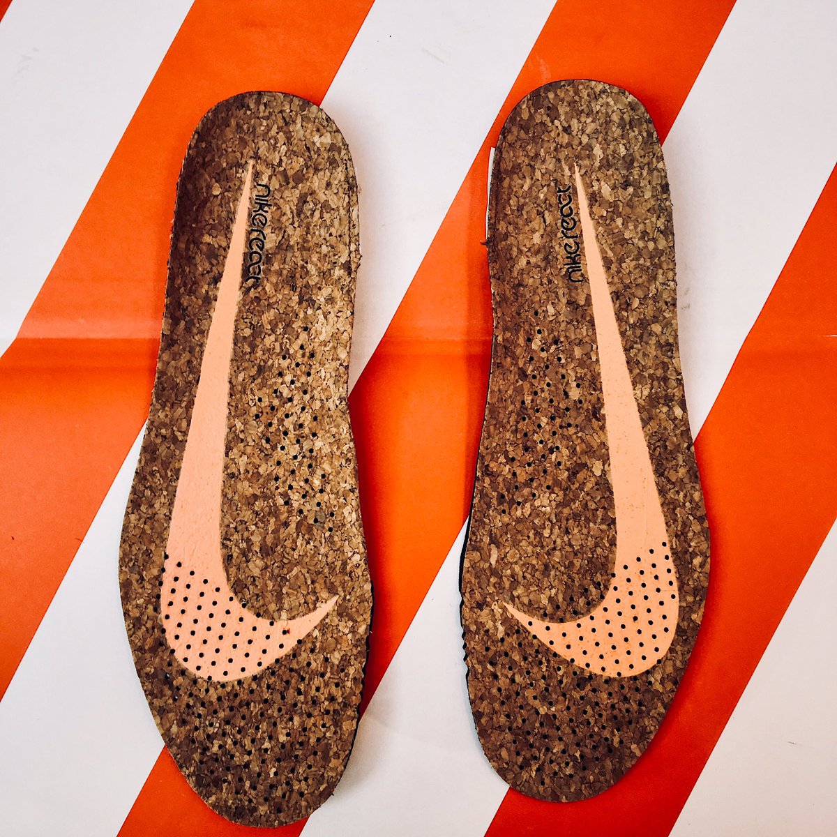 OBshoecontact's tweet photo. What’s inside can determine the outer bounce 🎈

When you Spring clean the house; whose going to Spring clean your sneakers?

You want to step out looking nice for Spring 🌸

Pick up &amp; delivery service available upon request, for a minimum of 5 pairs. ☎️ 076 657 8663 https://t.co/k7Au6dNGCI