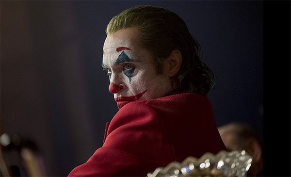 JOKER
Edgy and darkly disturbing, Joker takes flight on the wings of a sensational performance by Joaquin Phoenix.@wbpictures 
urbancinefile.com.au/home/view.asp?…